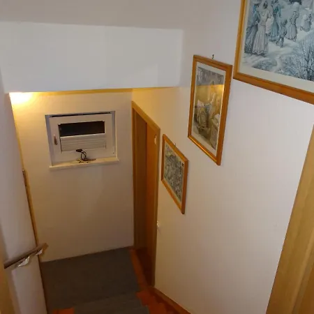 Tjasa Apartment *